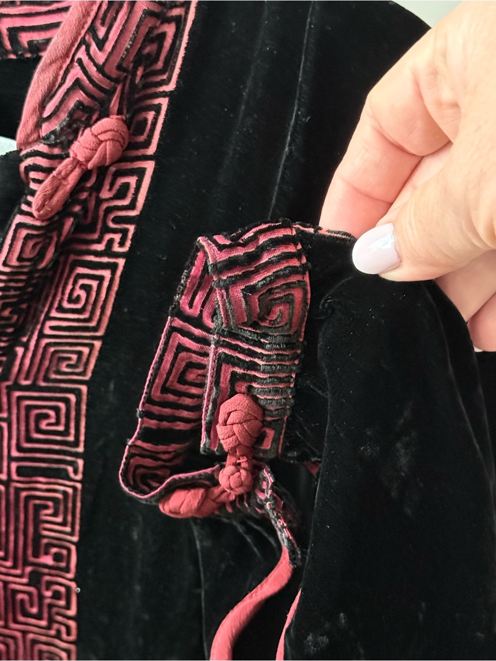 Citron Black Velvet Top with Deep Pink Embroidered Trim - Picture 3 of 4